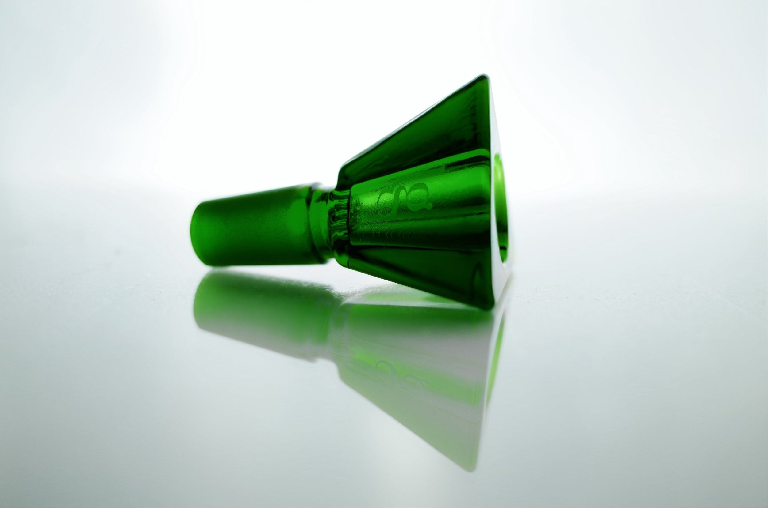 loke glass bowl in green