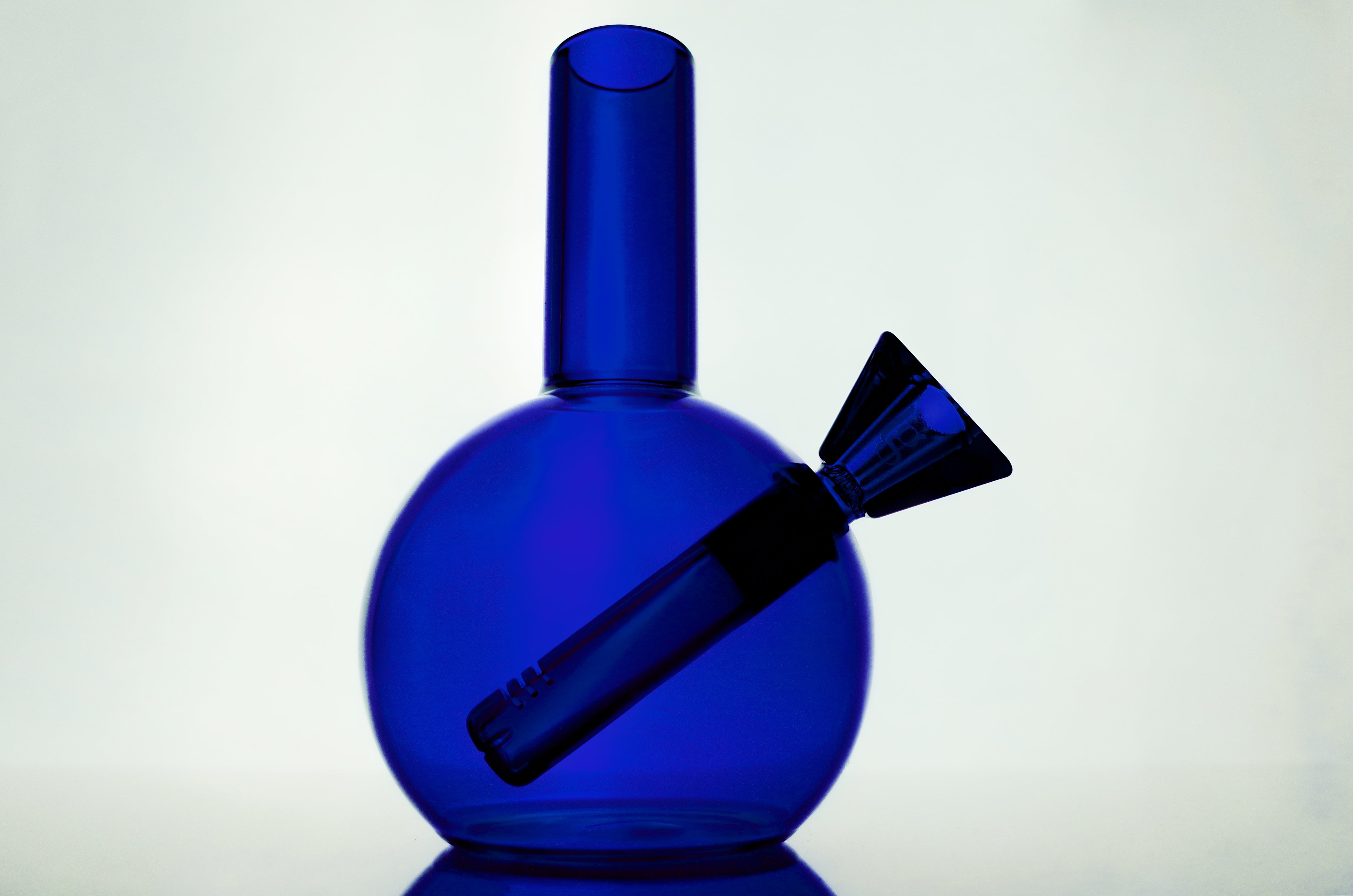 Loke Glass Review: A Bong So Pretty Your Mom Might Compliment It