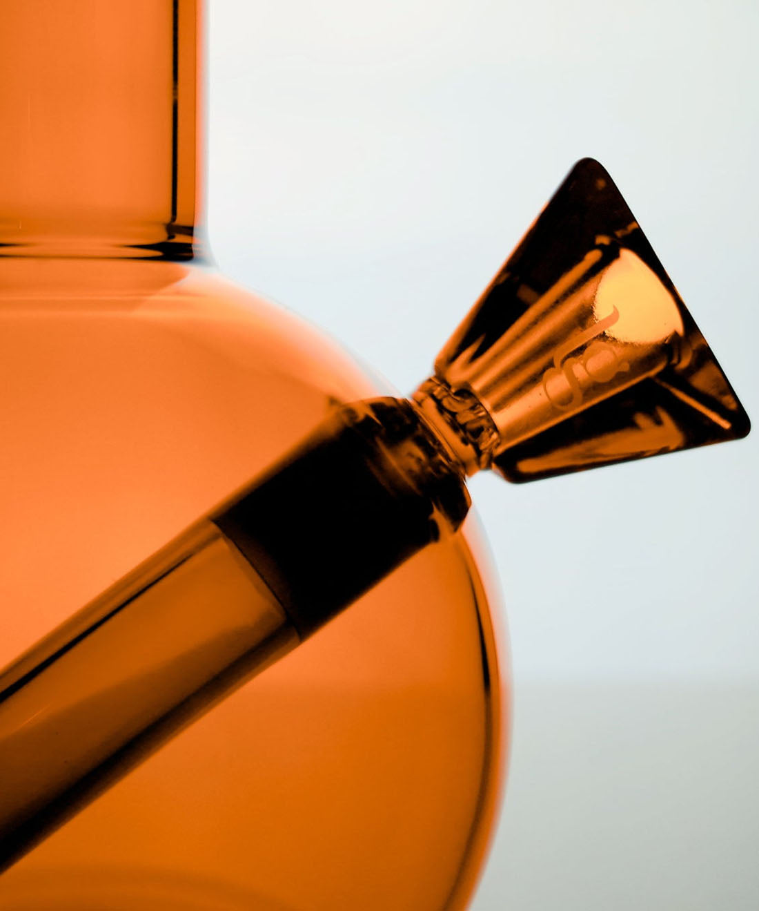 loke glass gaia bong in amber
