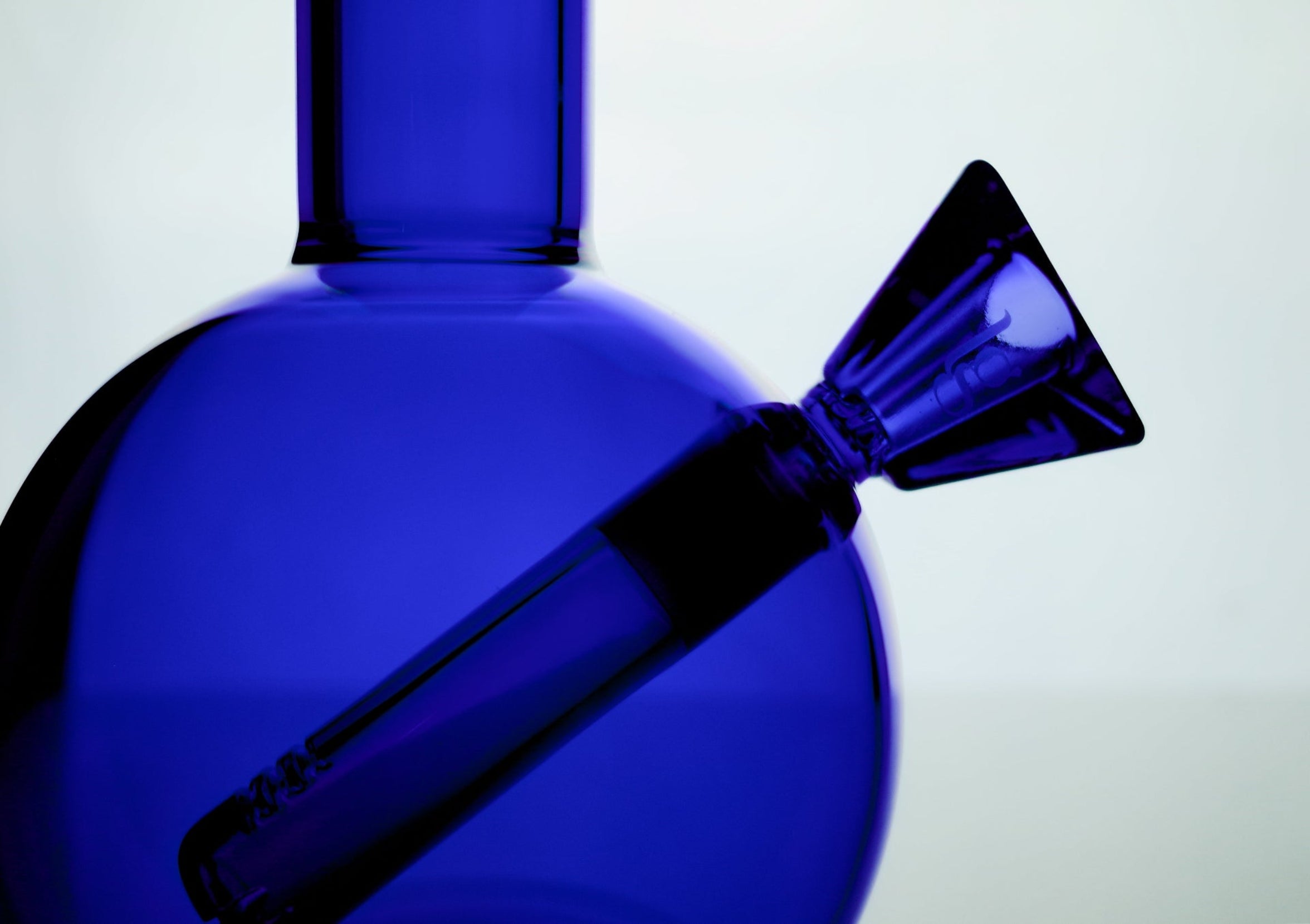 loke glass gaia in blue