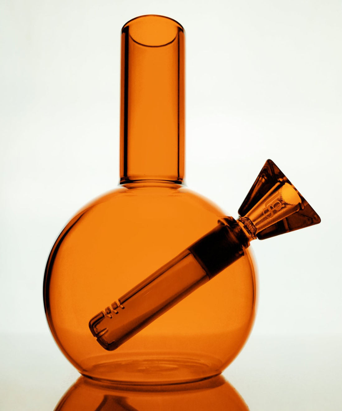 loke glass gaia bong in amber