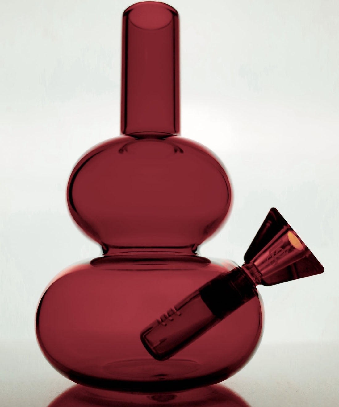 loke glass lilah bong in burgundy